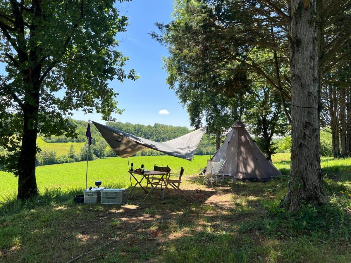 Domaine De Calabel Hotel Pouylebon Esterno foto