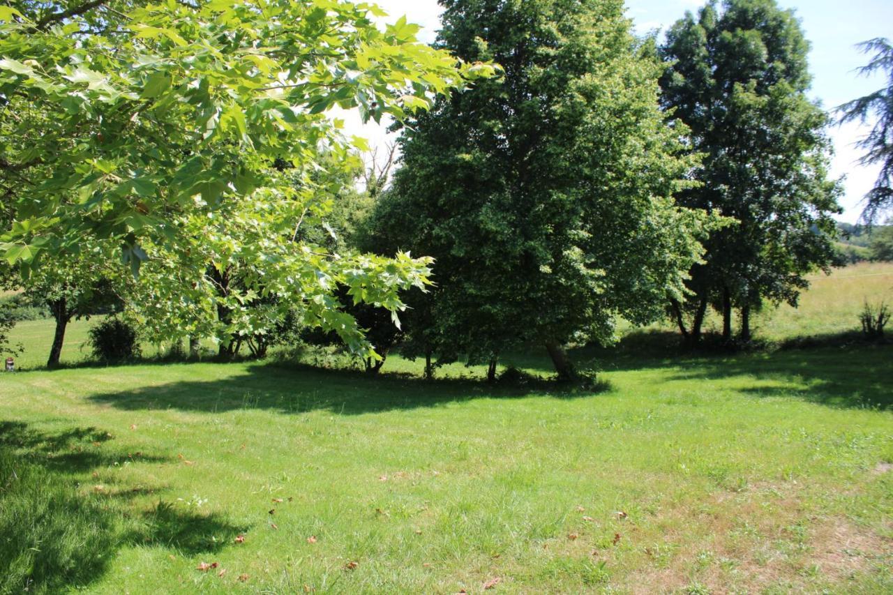 Domaine De Calabel Hotel Pouylebon Esterno foto